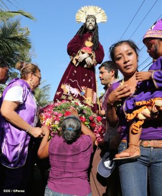 Carretas peregrinas llegan a Popoyuapa en un ambiente de fe y devoción