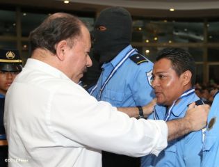 Presidente Daniel y Compañera Rosario clausuran XXIII Reunión de mandos de la Policía Nacional