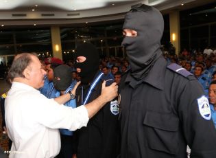 Presidente Daniel y Compañera Rosario clausuran XXIII Reunión de mandos de la Policía Nacional