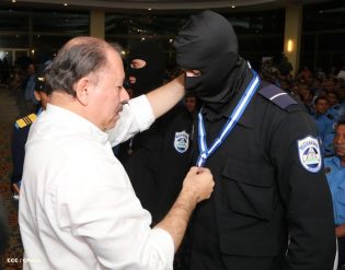 Presidente Daniel y Compañera Rosario clausuran XXIII Reunión de mandos de la Policía Nacional