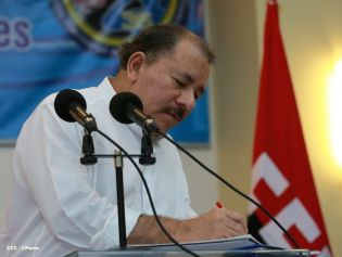 Presidente Daniel y Compañera Rosario clausuran XXIII Reunión de mandos de la Policía Nacional