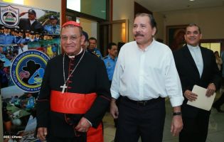 Presidente Daniel y Compañera Rosario clausuran XXIII Reunión de mandos de la Policía Nacional