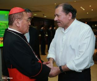 Presidente Daniel y Compañera Rosario clausuran XXIII Reunión de mandos de la Policía Nacional