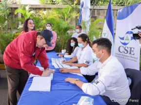 Presidente Daniel Ortega y Vicepresidenta Rosario Murillo votan en Elecciones Soberanas 2022