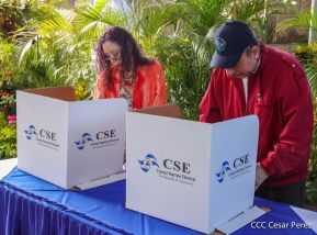 Presidente Daniel Ortega y Vicepresidenta Rosario Murillo votan en Elecciones Soberanas 2022