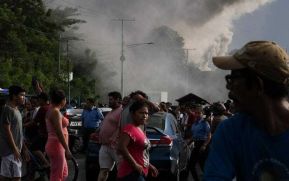Incendio en tramos de pólvora en Tiscapa