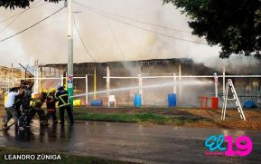 Incendio en tramos de pólvora en Tiscapa