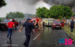 Incendio en tramos de pólvora en Tiscapa