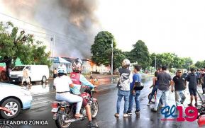 Incendio en tramos de pólvora en Tiscapa