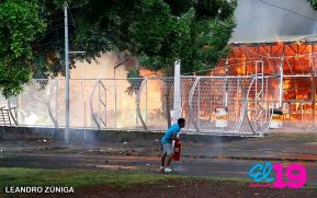 Incendio en tramos de pólvora en Tiscapa