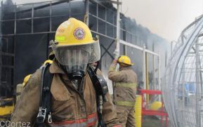 Incendio en tramos de pólvora en Tiscapa