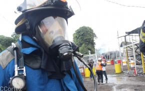 Incendio en tramos de pólvora en Tiscapa