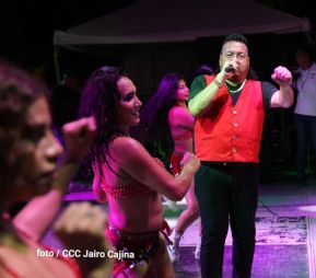 Celebración de la Fiesta de las Victorias en Avenida de Bolívar a Chávez