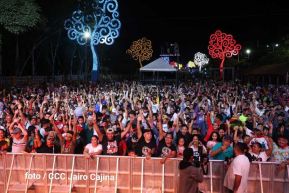 Celebración de la Fiesta de las Victorias en Avenida de Bolívar a Chávez
