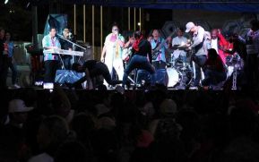 Celebración de la Fiesta de las Victorias en Avenida de Bolívar a Chávez