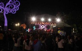 Celebración de la Fiesta de las Victorias en Avenida de Bolívar a Chávez