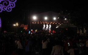 Celebración de la Fiesta de las Victorias en Avenida de Bolívar a Chávez