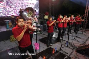 Celebración de la Fiesta de las Victorias en Avenida de Bolívar a Chávez