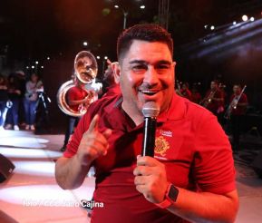 Celebración de la Fiesta de las Victorias en Avenida de Bolívar a Chávez