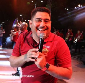 Celebración de la Fiesta de las Victorias en Avenida de Bolívar a Chávez