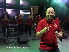Celebración de la Fiesta de las Victorias en Avenida de Bolívar a Chávez
