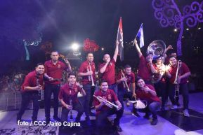 Celebración de la Fiesta de las Victorias en Avenida de Bolívar a Chávez