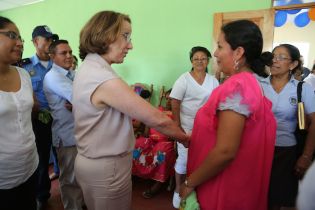 Rebeca Grynspan conoce experiencias de programas del Gobierno Sandinista en Nicaragua