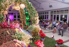 ¡Qué viva la Virgen y que en Nicaragua florezca cada vez más la Paz y el Bien !