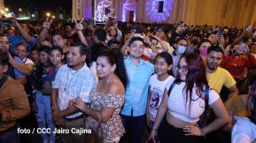 Gritería: Rezar y cantar casa por casa a La Virgen María