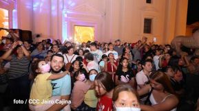 Gritería: Rezar y cantar casa por casa a La Virgen María