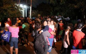 Gritería: Rezar y cantar casa por casa a La Virgen María