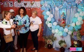 Gritería: Rezar y cantar casa por casa a La Virgen María