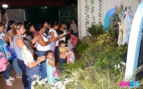 Gritería: Rezar y cantar casa por casa a La Virgen María