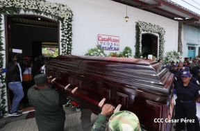 Nicaragua da el último adiós a Blanca Segovia, hija del General Sandino