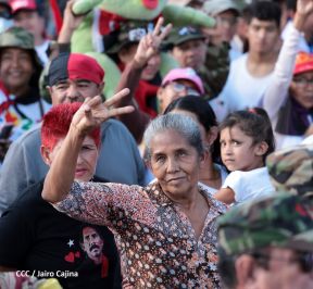 Caminata en conmemoración del 48 aniversario del asalto a la casa de Chema Castillo