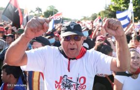 Caminata en conmemoración del 48 aniversario del asalto a la casa de Chema Castillo