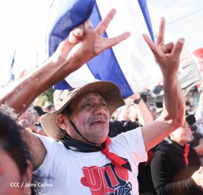 Caminata en conmemoración del 48 aniversario del asalto a la casa de Chema Castillo