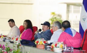 Homenaje al héroe nacional Roberto Clemente