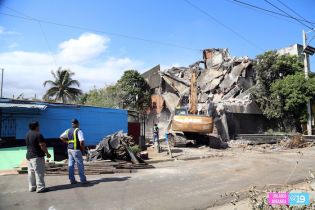 Demuelen escombros de la vieja Managua