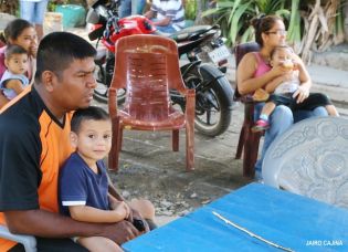 Familias asustadas por nuevo sismo