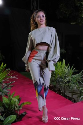 Nicaragua Diseña celebra pasarela "Verso, Perla, Pluma y Flor" en honor a Rubén Darío