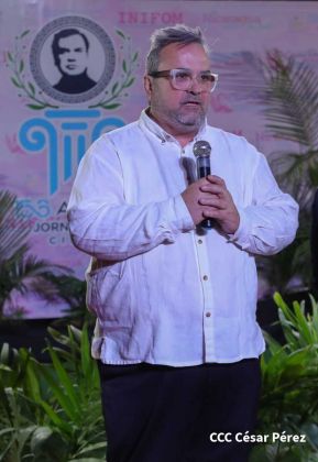 Nicaragua Diseña celebra pasarela "Verso, Perla, Pluma y Flor" en honor a Rubén Darío