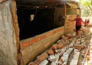 Familias asustadas por nuevo sismo