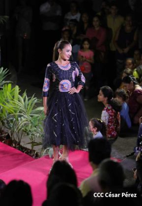 Nicaragua Diseña celebra pasarela "Verso, Perla, Pluma y Flor" en honor a Rubén Darío