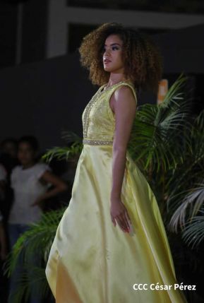 Nicaragua Diseña celebra pasarela "Verso, Perla, Pluma y Flor" en honor a Rubén Darío