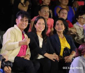 Nicaragua Diseña celebra pasarela "Verso, Perla, Pluma y Flor" en honor a Rubén Darío