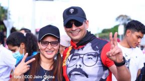 ¡Nicaragua ilumina, como un sol que no declina!