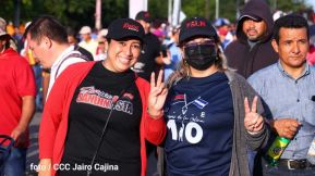 ¡Nicaragua ilumina, como un sol que no declina!