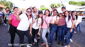 ¡Nicaragua ilumina, como un sol que no declina!