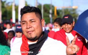 ¡Nicaragua ilumina, como un sol que no declina!